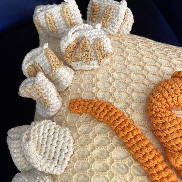 NEW WITH TAGS! Anthropologie hand crotcheted pillow - Picture 4 of 10